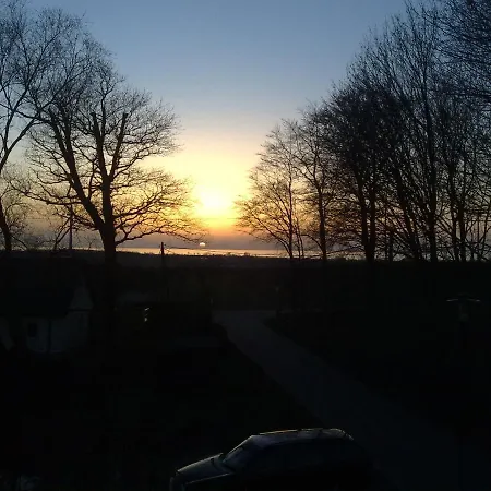 Inspektorenhaus Am Jagdschloss Mit Meerblick Апартаменты Hohen Niendorf