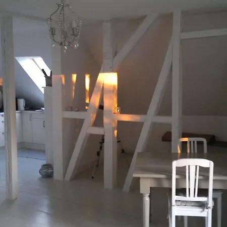 Апартаменты Inspektorenhaus Am Jagdschloss Mit Meerblick *